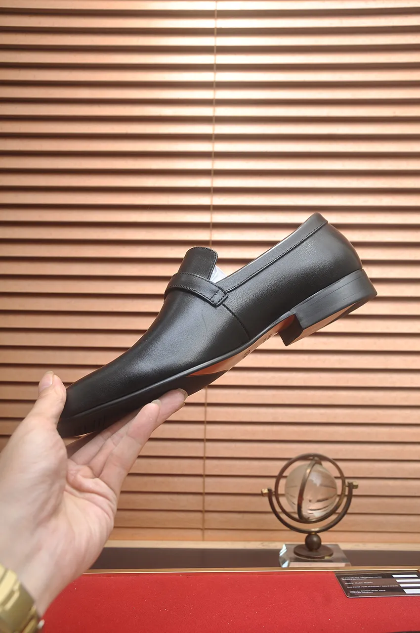 Men's shoes💰540💶[HERMES] (cowhide lining)🍀Italian top luxury🍀He does not pursue novel styles and gorgeous colors, but attracts the favor of successful men with his flawless, elegant and classic style. Formal leather shoes This very comfortable, simple and stable style allows you to easily match any style! The pattern is absolutely 1:1 refined from the original case, and we strive for excellence in materials, imported cowhide + cowhide lining💪💪💪extraordinary texture👍! .Code number: 39-45 (45 customized)